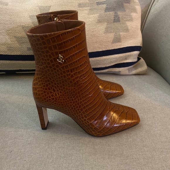 Jimmy Choo minori 85 croc embossed leather logo booties brown boots 35 NWT - Picture 9 of 14